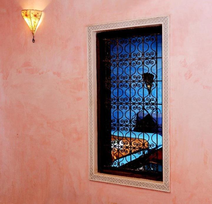 Riad Anass Al Ouali فاس الغرفة الصورة