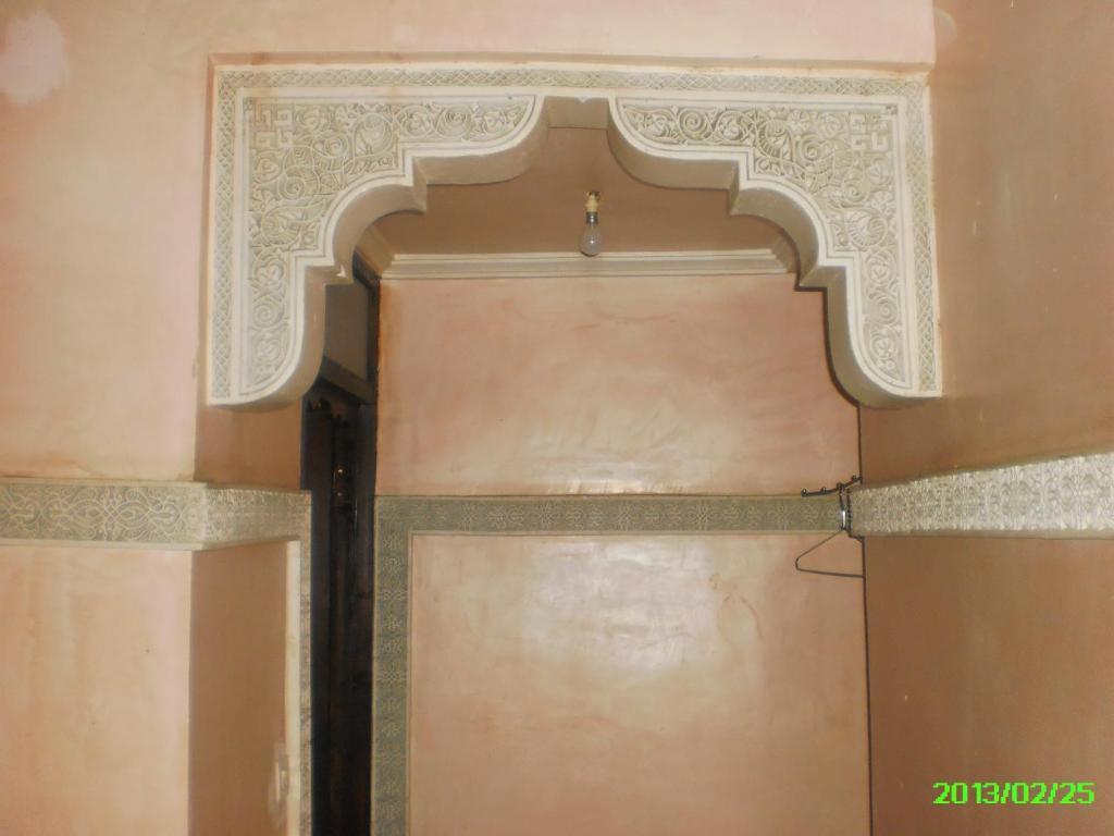 Riad Anass Al Ouali فاس الغرفة الصورة